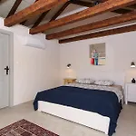 Villa Dvori ,