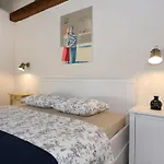 Villa Dvori ,