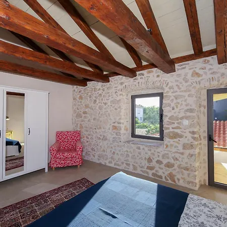 Villa Dvori ,